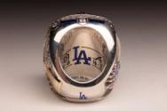 Los Angeles Dodgers 2020 World Series ring, 2021