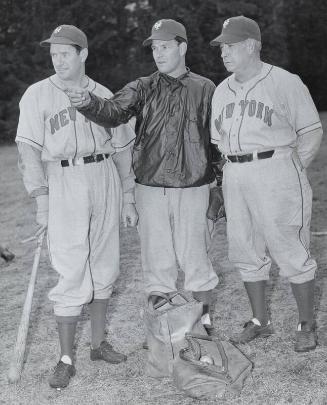 Mel Ott with Group at Spring Training photograph, 1944 March 13