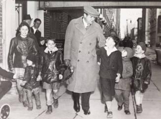 Babe Ruth and Children photograph, 1935 February 24
