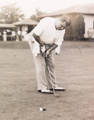 Babe Ruth Golfing photograph, 1935