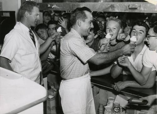 Yogi Berra and Whitey Ford photograph, 1955 June 20