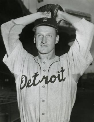 Hank Borowy Pitching photograph, 1950 or 1951
