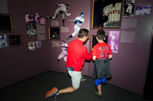 Fans at the National Baseball Hall of Fame and Museum photograph, 2017 May 26