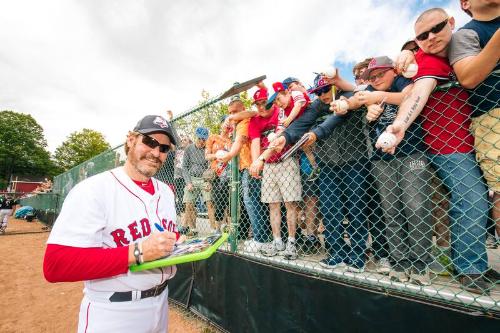 Wade Boggs Signing Autographs photograph, 2017 May 27