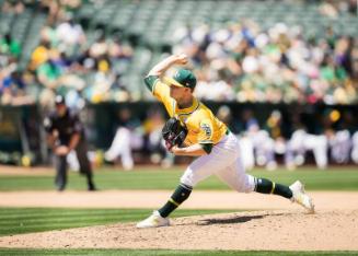 Sonny Gray Pitching photograph, 2017 June 04