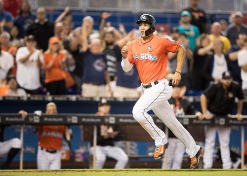 Giancarlo Stanton Running photograph, 2017 April 30