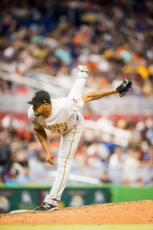 Juan Nicasio Pitching photograph, 2017 April 30