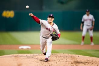 Hector Velazquez Pitching photograph, 2017 May 18