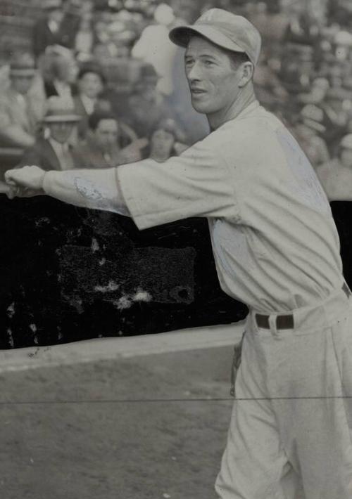 Lefty Grove Pitching photograph, between 1931 and 1933