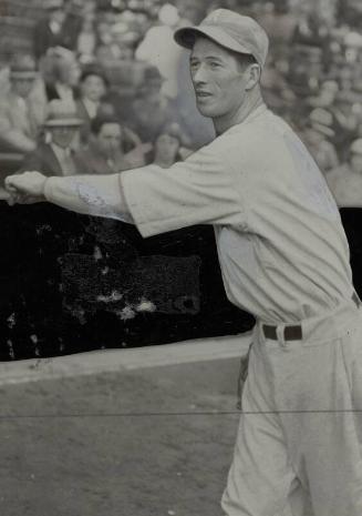 Lefty Grove Pitching photograph, between 1931 and 1933