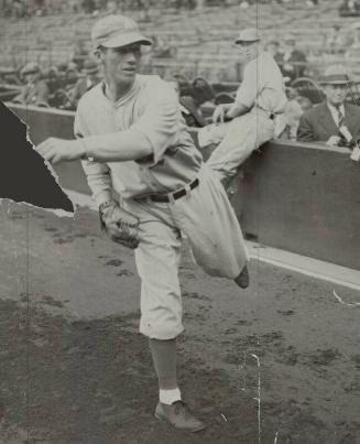 Lefty Grove Pitching photograph, between 1931 and 1933