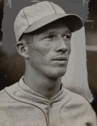 Lefty Grove photograph, between 1925 and 1927