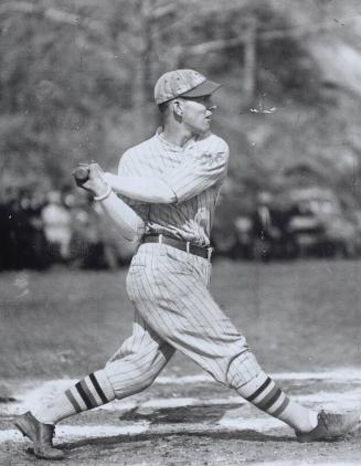 Mel Ott Batting photograph, probably 1931