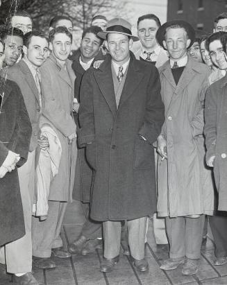 Mel Ott with Group photograph, 1944 April 24