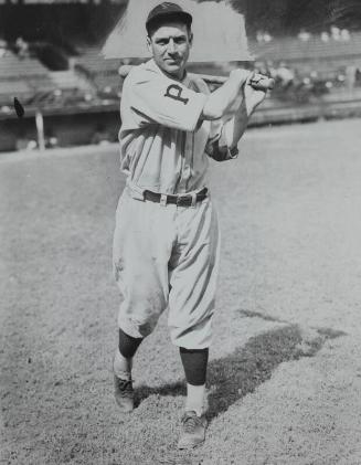 Pie Traynor Batting photograph, between 1923 and 1931