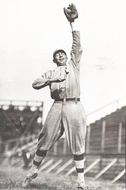 Eddie Collins Stretching to Catch a Baseball photograph, between 1913 and 1914