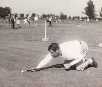 Babe Ruth Golfing photograph, 1930 January 30