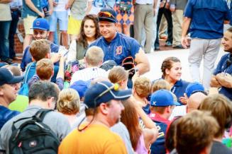 Miguel Cabrera and Fans photograph, 2015 August 18