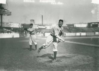 Grover Cleveland Alexander Pitching photograph, 1913 or 1914