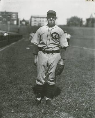 Burleigh Grimes Standing in Uniform photograph, 1932