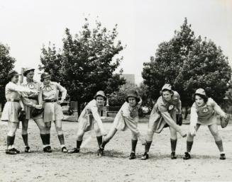 Kalamazoo Lassies Players photograph, 1950