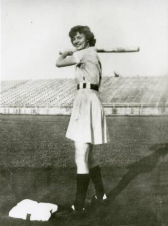 Rita Moellering (Meyer) Batting photograph, between 1946 and 1949