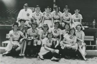 Milwaukee Chicks Team photograph, 1944