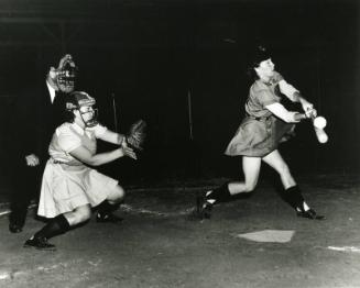 Dorothy Harrell Batting photograph, 1948
