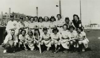 Grand Rapids Chicks photograph, 1945