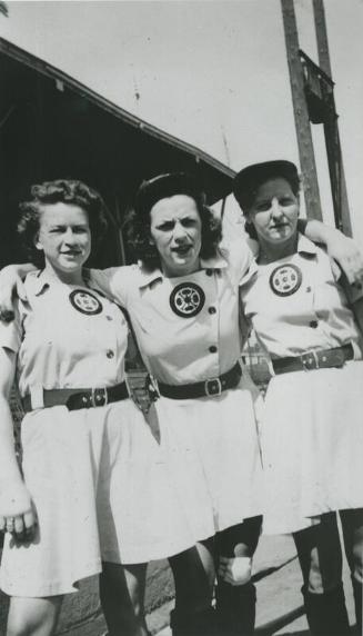 Sylvia Wronski, Dorothy Maguire and Clara Cook photograph, 1944