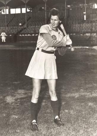 Connie Wisniewski Batting photograph, between 1945 and 1952