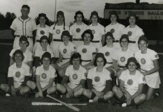 Fort Wayne Daisies Team photograph, 1950