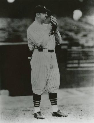 Burleigh Grimes Pitching photograph, 1933