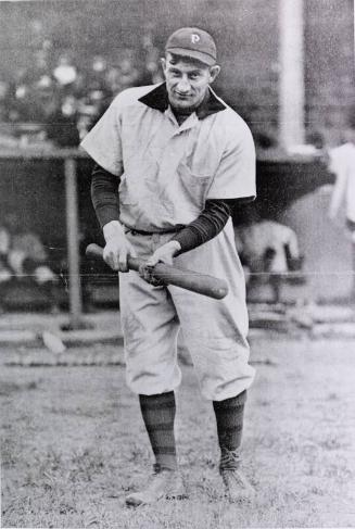 Honus Wagner photograph, between 1902 and 1903