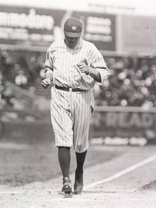 Babe Ruth Scoring photograph, between 1920 and 1934