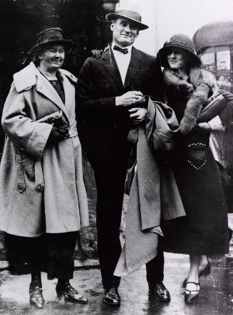 Walter, Hazel, and Minnie Johnson photograph, before 1931