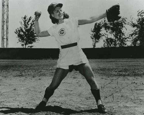 Margaret Villa Throwing photograph, between 1946 and 1950