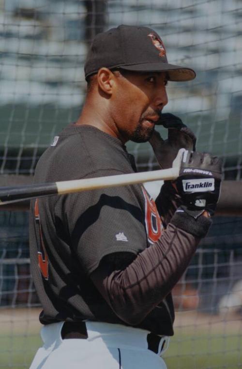 Harold Baines photograph, 2000 March 18