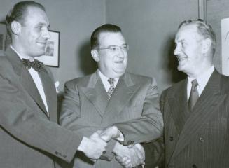 Walter O'Malley, Fresco Thompson, and Buzzie Bavasi photograph, 1950 November 01