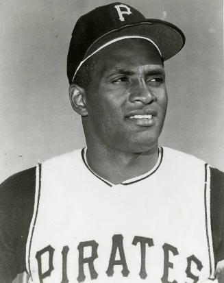 Roberto Clemente photograph, between 1957 and 1969