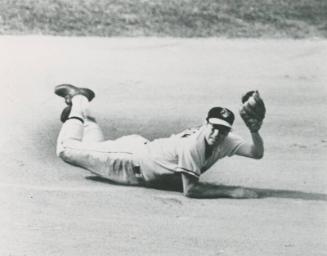 Brooks Robinson Diving for a Catch photograph, between 1966 and 1970