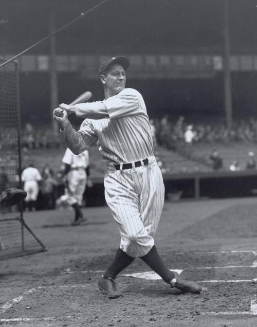 Lou Gehrig Batting photograph, between 1923 and 1935