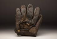 Max Carey glove