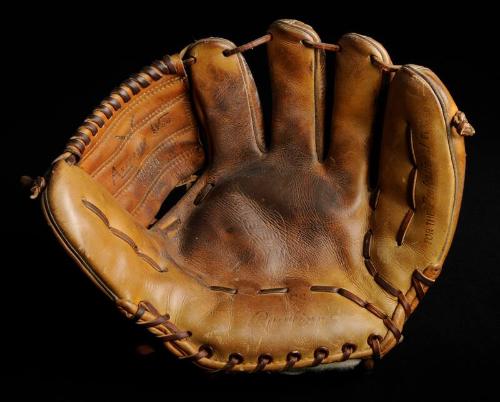 Jim Gilliam World Series glove