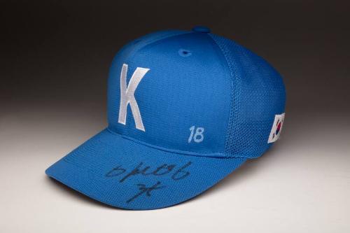 Jin-young Lee World Baseball Classic Autographed cap